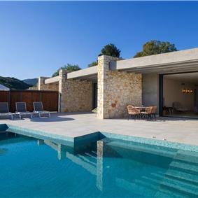 3 bedroom villa with pool & sea view, near Acharavi, sleeps 6